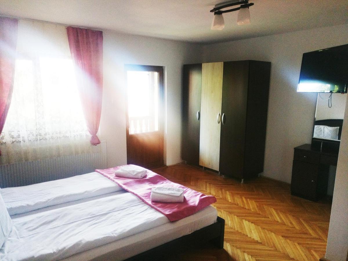 Bianca House Hotel บุชเตนี ภายนอก รูปภาพ