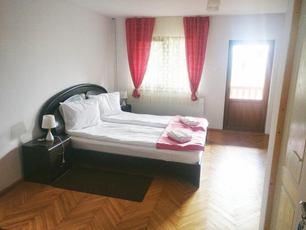 Bianca House Hotel บุชเตนี ภายนอก รูปภาพ