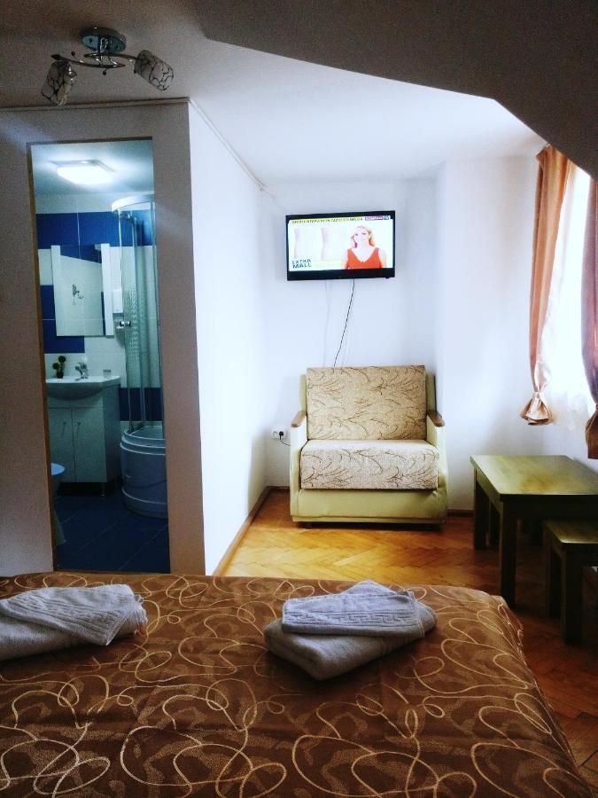 Bianca House Hotel บุชเตนี ภายนอก รูปภาพ